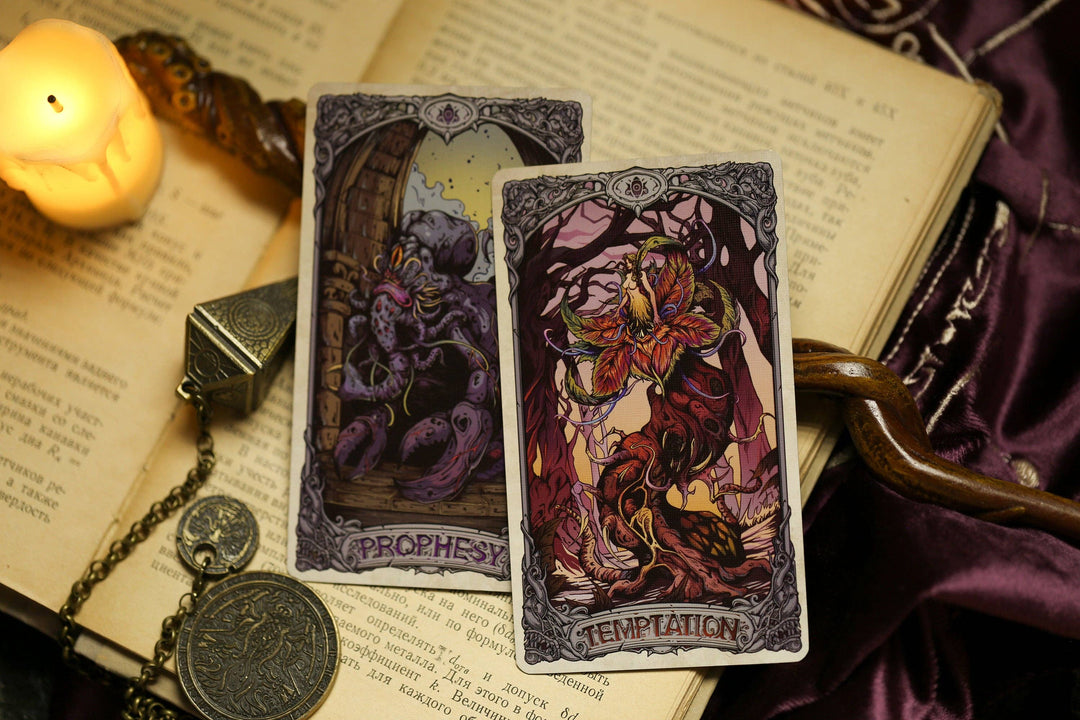 Cthulhu Mythos Comicology (Old Whispers) Tarot: Tarot 2.0